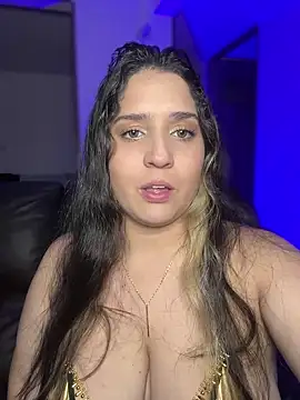 Snapshot of valentina_jonnes1 chatting on 03/23/25, 03:10 valentina jonnes1 online show from 03/23/25, 03:10