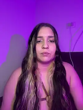 Snapshot of valentina_jonnes1 chatting on 02/12/26, 05:02 valentina jonnes1 online show from 02/12/26, 05:02