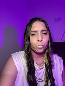 Snapshot of valentina_jonnes1 chatting on 04/05/26, 04:31 valentina jonnes1 online show from 04/05/26, 04:31