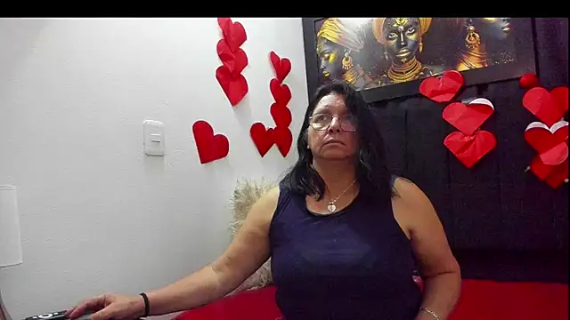 Evaaross 2345 online show from 02/17/25, 09:30