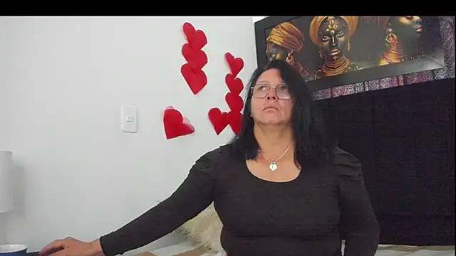 Evaaross 2345 online show from 03/02/25, 01:49