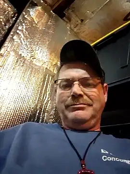 Snapshot of brasstiger chatting on 03/09/26, 02:26 brasstiger online show from 03/09/26, 02:26