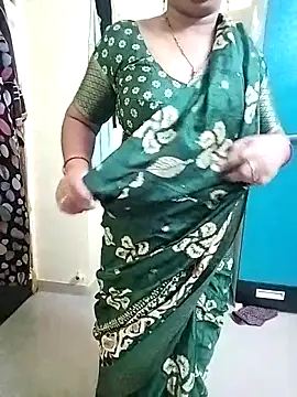 Snapshot of PayalSharmahot143 chatting on 01/19/26, 01:31 PayalSharmahot143 online show from 01/19/26, 01:31