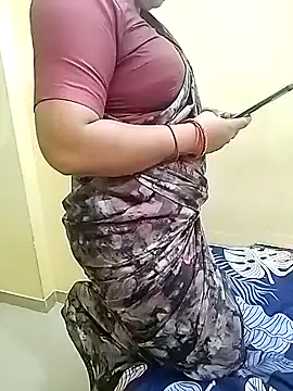 Snapshot of PayalSharmahot143 chatting on 02/01/26, 12:48 PayalSharmahot143 online show from 02/01/26, 12:48
