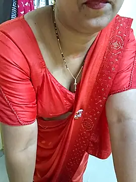Snapshot of PayalSharmahot143 chatting on 05/11/26, 04:26 PayalSharmahot143 online show from 05/11/26, 04:26
