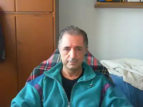 Snapshot of lliuk70mi chatting on 11/25/25, 02:28 lliuk70mi online show from 11/25/25, 02:28