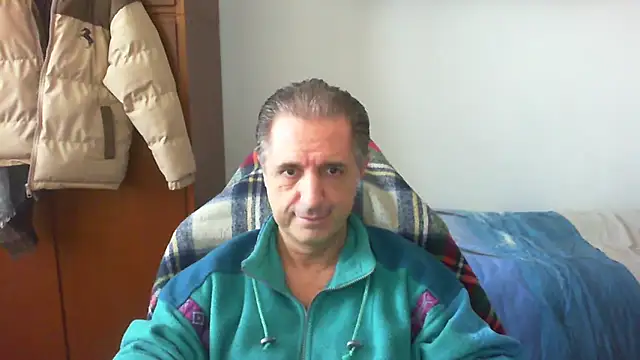 lliuk70mi online show from 04/04/26, 01:08