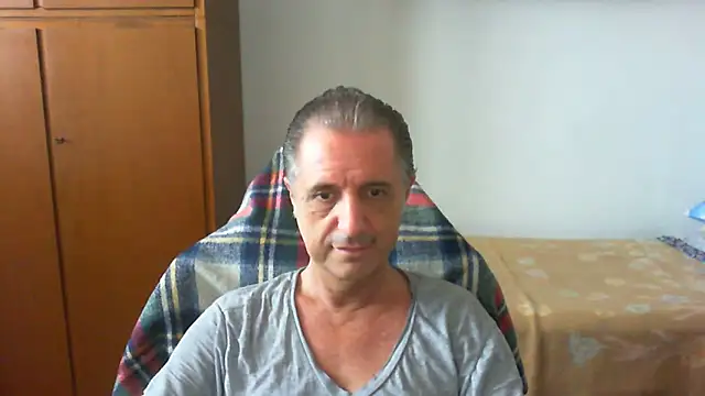 lliuk70mi online show from 05/22/26, 03:06
