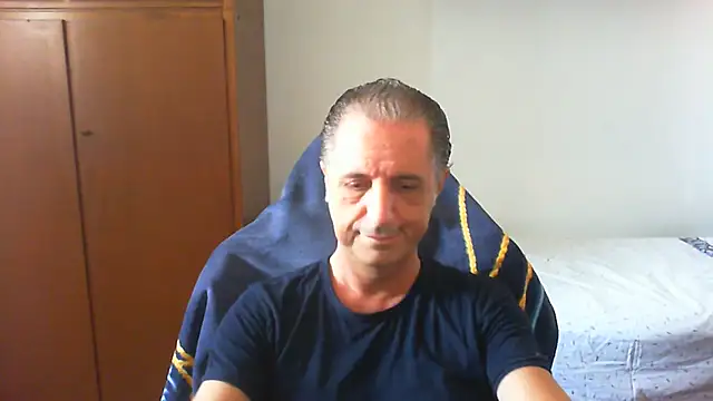 lliuk70mi online show from 05/31/26, 08:10