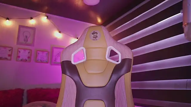 milly kenner online show from 09/09/25, 06:40