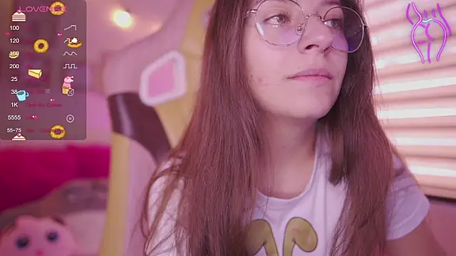 Snapshot of milly_kenner chatting on 04/10/26, 07:18 milly kenner online show from 04/10/26, 07:18