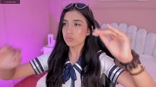 zia cooper online show from 11/29/25, 07:06