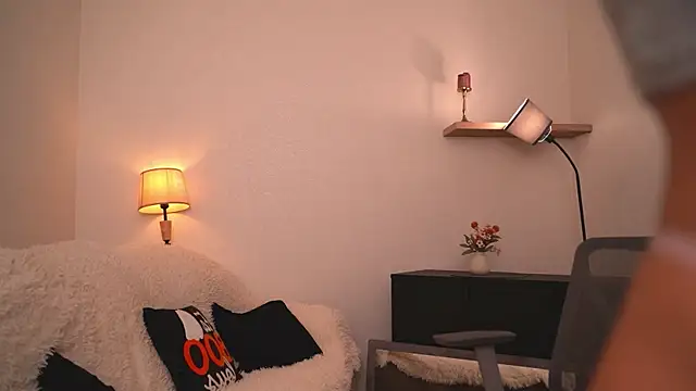 AudreyBarren online show from 10/25/25, 04:31