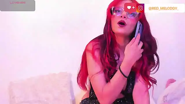 Snapshot of RedMeloddy chatting on 11/13/25, 08:19 RedMeloddy online show from 11/13/25, 08:19