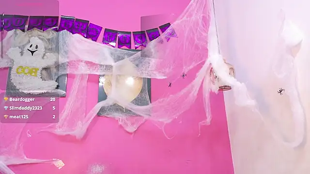 littleebonymommy online show from 10/19/25, 07:36