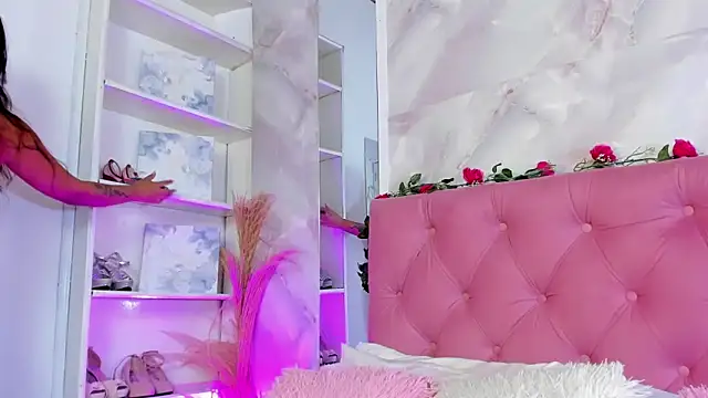 AnnaQueen  online show from 10/08/25, 04:26