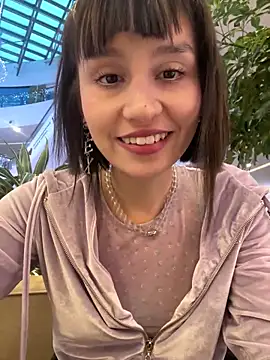 Snapshot of bigbabykiki chatting on 12/27/24, 07:08 bigbabykiki online show from 12/27/24, 07:08