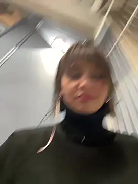 Snapshot of bigbabykiki chatting on 01/20/25, 06:21 bigbabykiki online show from 01/20/25, 06:21