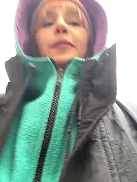 Snapshot of bigbabykiki chatting on 03/21/25, 08:50 bigbabykiki online show from 03/21/25, 08:50