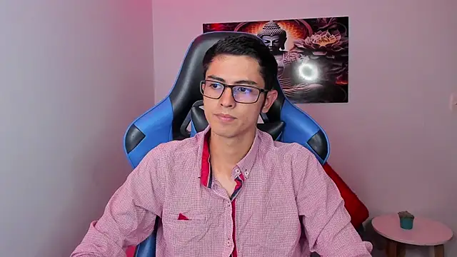 Snapshot of Ethan_Sai___ chatting on 02/26/25, 10:31 Ethan Sai online show from 02/26/25, 10:31