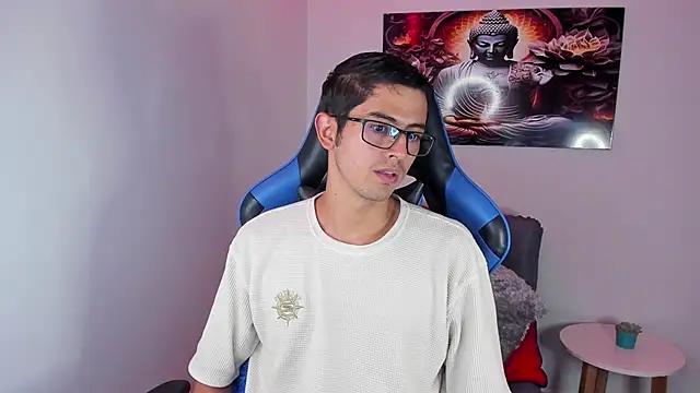 Snapshot of Ethan_Sai___ chatting on 03/07/25, 06:33 Ethan Sai online show from 03/07/25, 06:33