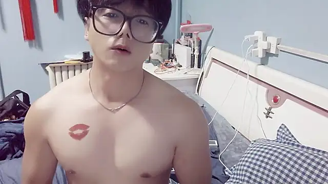 handsome1069 online show from 10/23/25, 03:11