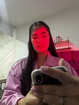 CAM 21X online show from 02/21/25, 01:33