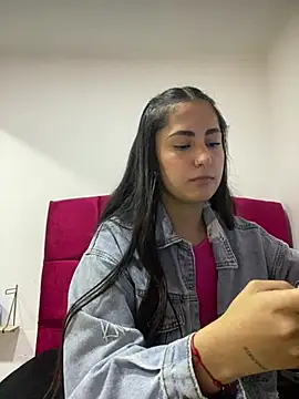 CAM 21X online show from 02/26/25, 01:52