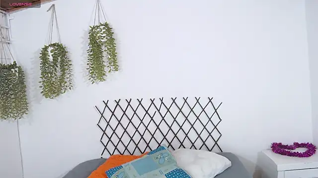 karla charloby online show from 10/08/25, 02:58