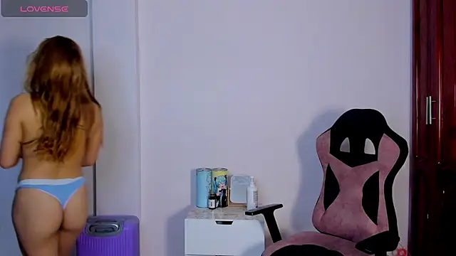 Snapshot of karla_charloby chatting on 03/19/26, 05:39 karla charloby online show from 03/19/26, 05:39