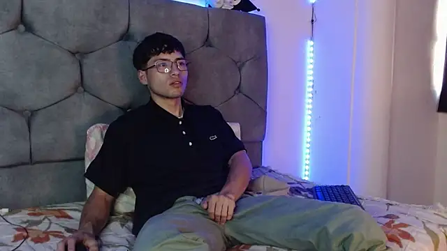 nolanjay  online show from 01/27/25, 09:33