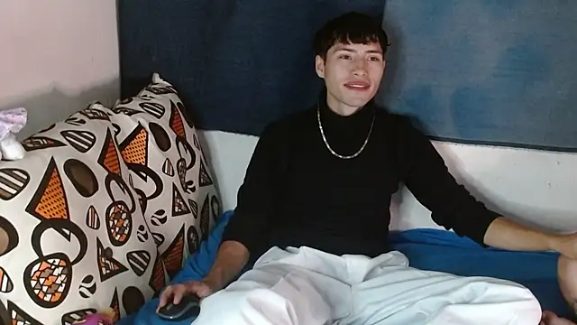 nolanjay  online show from 02/10/25, 05:14