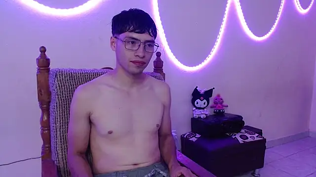 nolanjay  online show from 02/18/25, 03:32