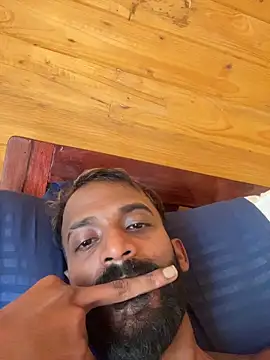 Snapshot of bigfatdick111 chatting on 03/27/26, 06:52 bigfatdick111 online show from 03/27/26, 06:52