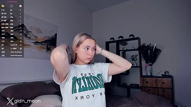 Snapshot of EternalLiberty chatting on 01/22/25, 07:34 EternalLiberty online show from 01/22/25, 07:34