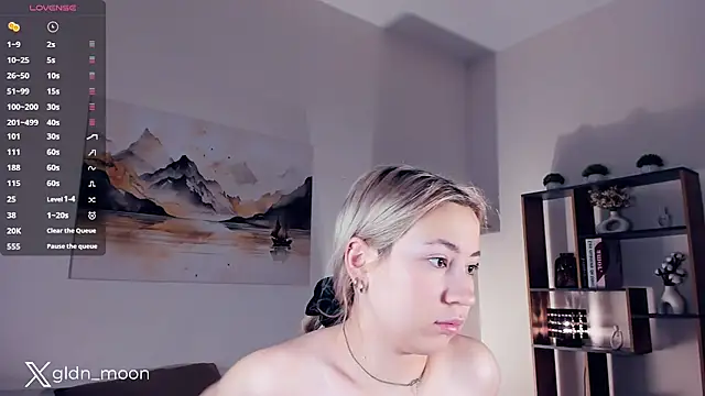 Snapshot of EternalLiberty chatting on 02/04/25, 07:33 EternalLiberty online show from 02/04/25, 07:33