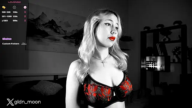 Snapshot of EternalLiberty chatting on 02/24/25, 02:30 EternalLiberty online show from 02/24/25, 02:30