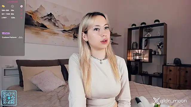 Snapshot of EternalLiberty chatting on 09/19/25, 06:41 EternalLiberty online show from 09/19/25, 06:41