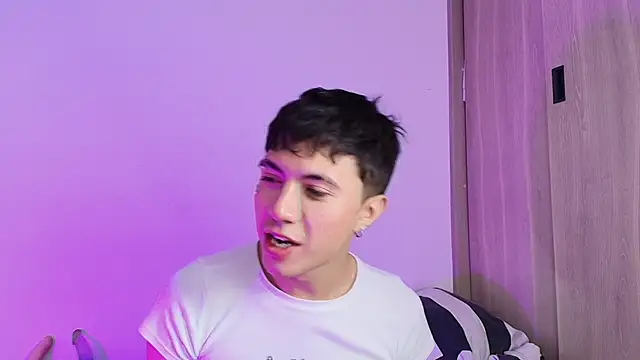 Justyn Ross online show from 09/26/25, 02:59