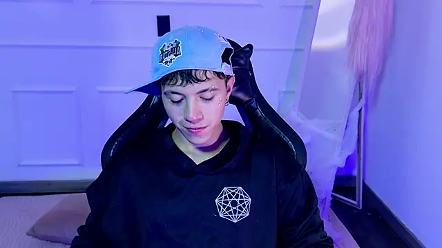 Justyn Ross online show from 10/19/25, 11:05