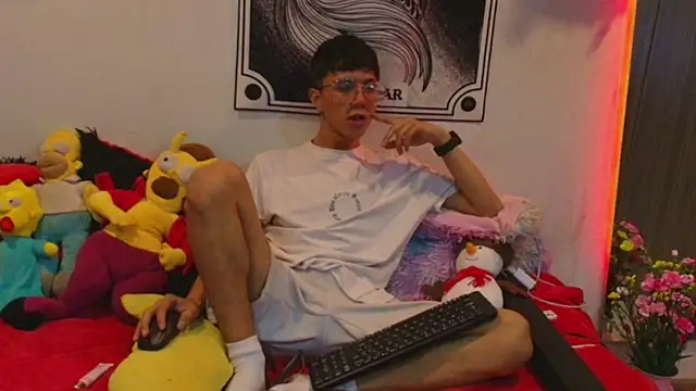 Justyn Ross online show from 12/04/25, 02:32