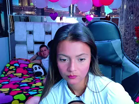 Snapshot of ValentinaAndTerry chatting on 03/01/25, 01:18 ValentinaAndTerry online show from 03/01/25, 01:18