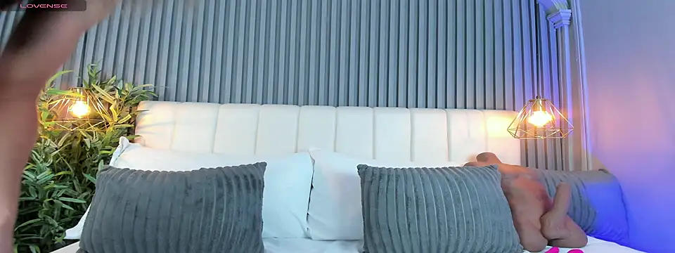 Snapshot of LinaGlam chatting on 11/26/25, 05:14 LinaGlam online show from 11/26/25, 05:14