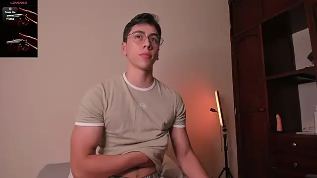 Snapshot of Alexx_oconnor chatting on 01/13/25, 05:44 Alexx oconnor online show from 01/13/25, 05:44