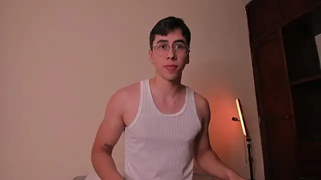 Snapshot of Alexx_oconnor chatting on 01/15/25, 06:12 Alexx oconnor online show from 01/15/25, 06:12