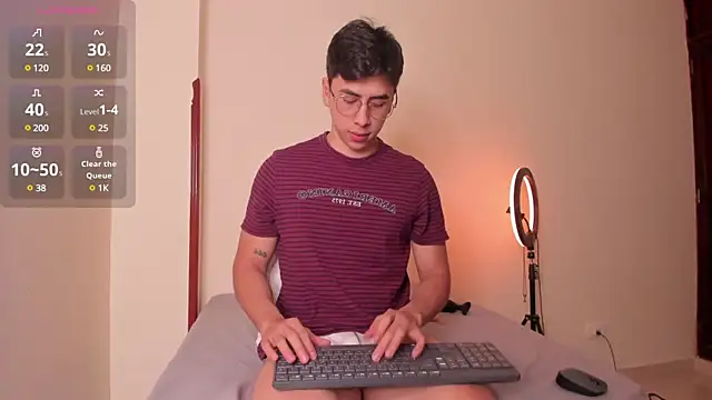 Snapshot of Alexx_oconnor chatting on 02/11/25, 02:35 Alexx oconnor online show from 02/11/25, 02:35