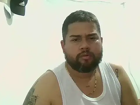 Snapshot of GABRIELGARCIA1313 chatting on 02/02/26, 02:32 GABRIELGARCIA1313 online show from 02/02/26, 02:32