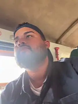 Snapshot of GABRIELGARCIA1313 chatting on 02/02/26, 05:00 GABRIELGARCIA1313 online show from 02/02/26, 05:00