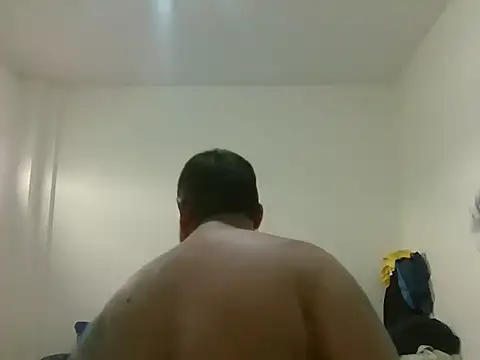 Snapshot of GABRIELGARCIA1313 chatting on 02/16/26, 09:11 GABRIELGARCIA1313 online show from 02/16/26, 09:11