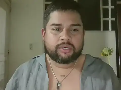 Snapshot of GABRIELGARCIA1313 chatting on 02/23/26, 12:19 GABRIELGARCIA1313 online show from 02/23/26, 12:19